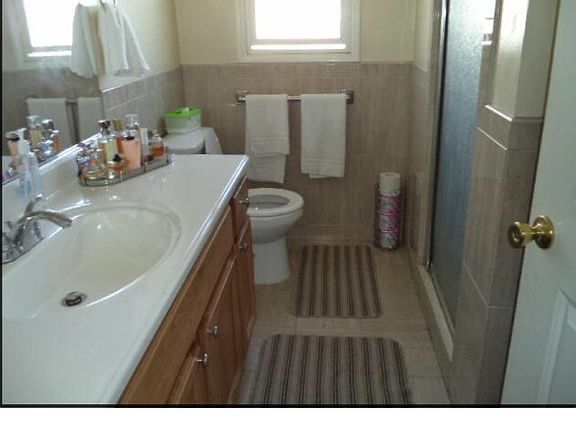 3rd image of 7140 N Atlantic Pl