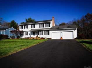 86 Lancaster Dr, Windsor, CT 06095