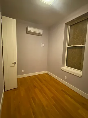 Rented by Pear NYC LLC | media 24