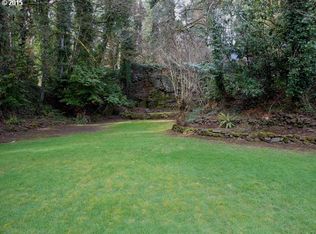 1060 Westward Ho Rd, Lake Oswego, OR 97034