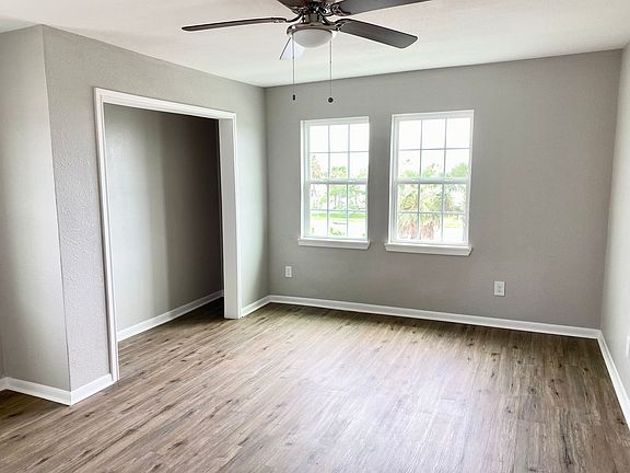 3rd image of 1519 Ocean Dr APT 3