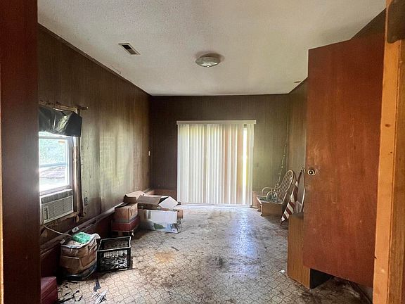 5th image of 300 Fifty Lakes Drive