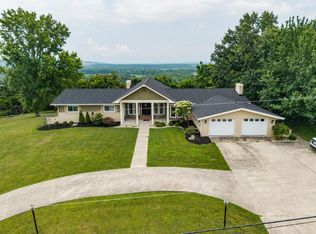214 Crestwood Dr, Waverly, OH 45690