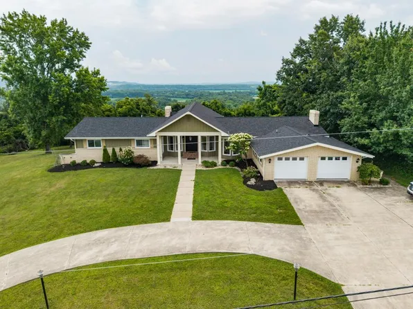 214 Crestwood Dr, Waverly, OH 45690
