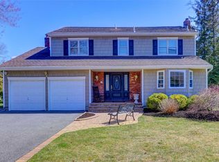 1A Quenzer St, Nesconset, NY 11767