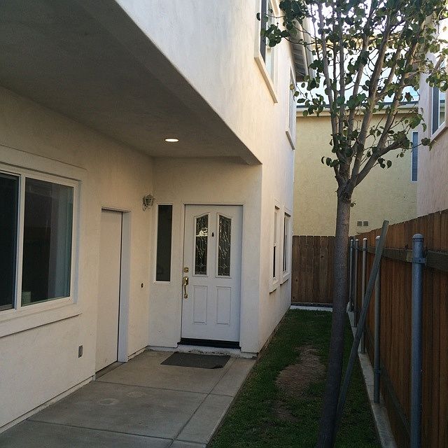 1st image of 277 Donax Ave