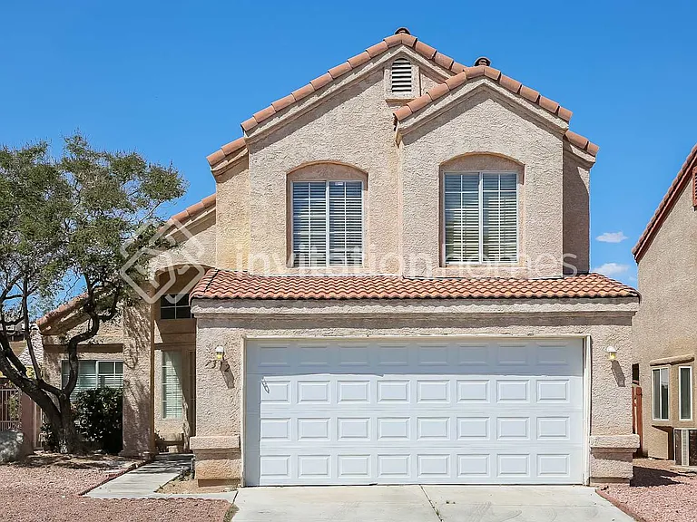 7312 Queen Palm Dr — Photo 1