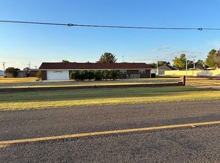 1501 W 11th St, Friona, TX 79035