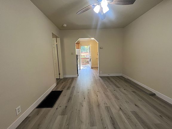 2nd image of 468 Woodland Dr #462