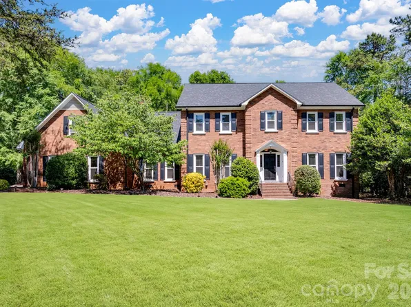 918 Hanover Dr NW, Concord, NC 28027