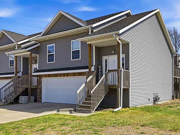 2nd image of 120 Aspen Ln