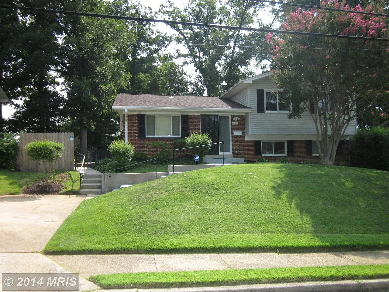 6207 Brightlea Dr photo 1