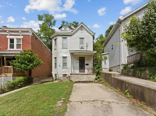 620 Riddle Rd, Cincinnati, OH 45220