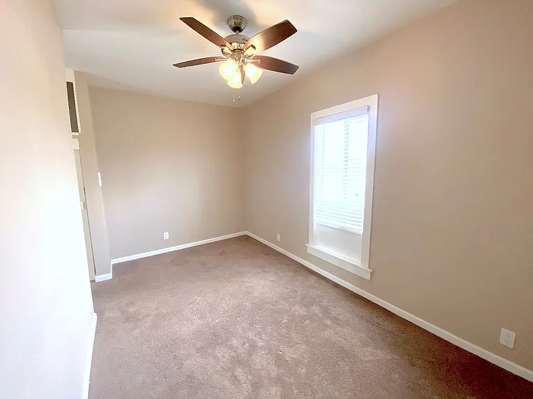 525 Dodson St — Photo 6