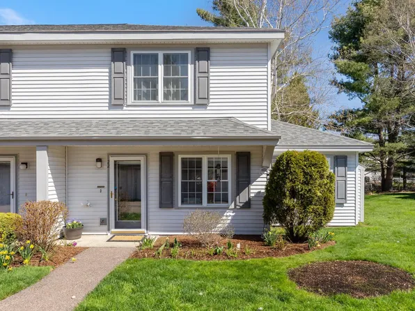 22 Kinsington Street, South Burlington, VT 05403