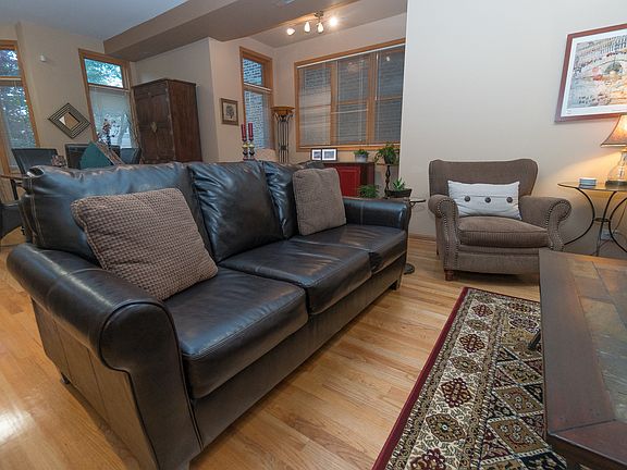 5th image of 4336 S Saint Lawrence Ave APT 1