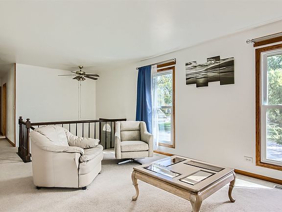 5th image of 408 N Walnut Ln