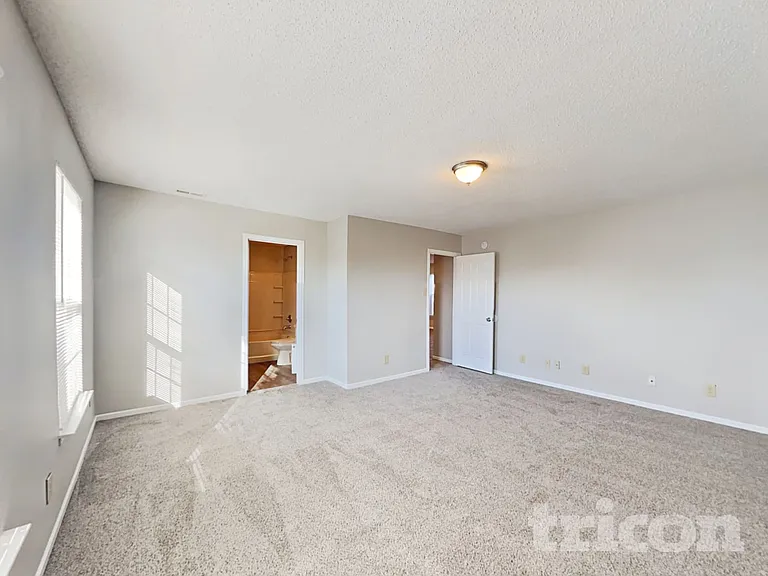 6219 Monteo Ln — Photo 8