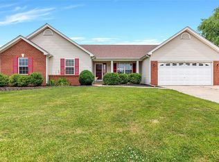 1834 Packard Ct, Dardenne Prairie, MO 63368
