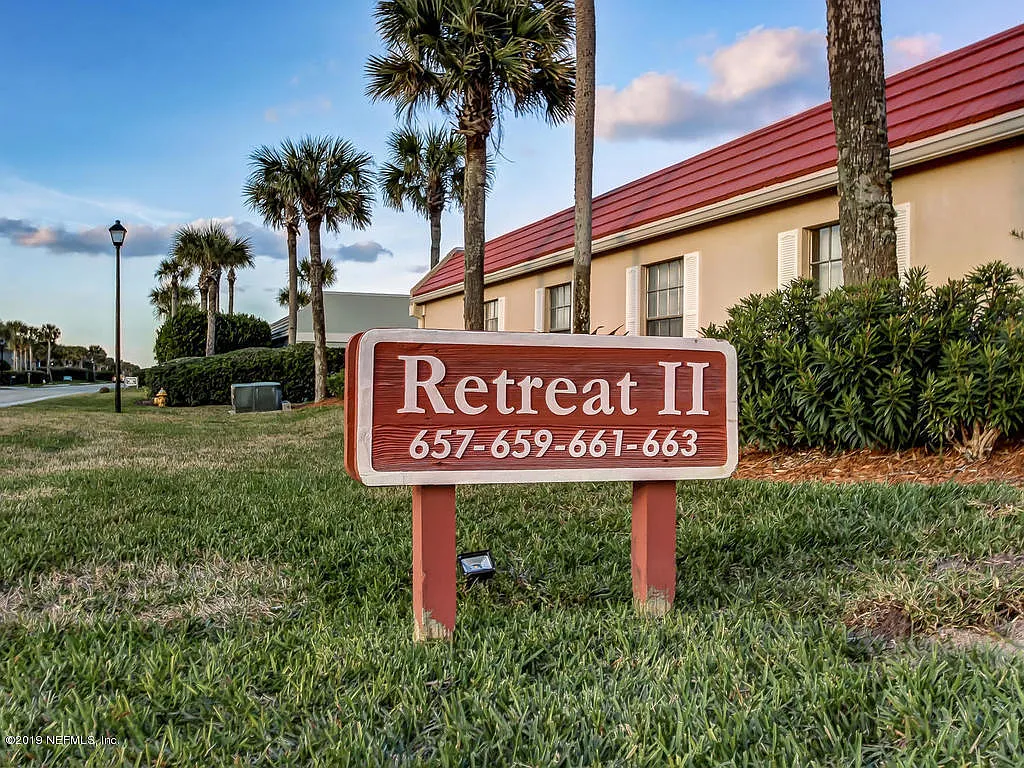 2 bed, 2.0 bath, 1226 sqft, $6,500 — Photo 2