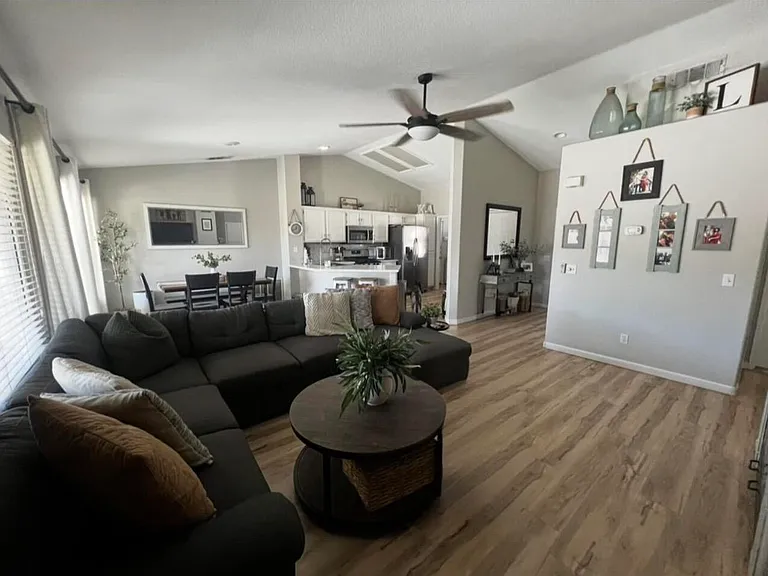 37772 Hollister Dr #37772 — Photo 10