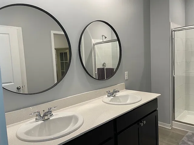 140 Valley Dr NE — Photo 8