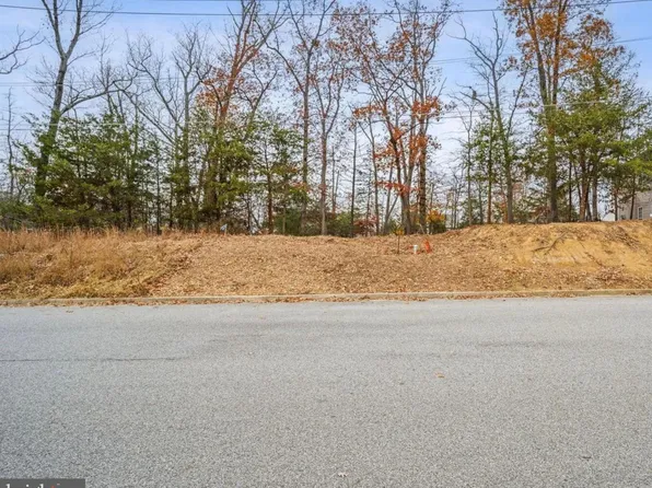 13313 Washington Dr, Fort Washington, MD 20744