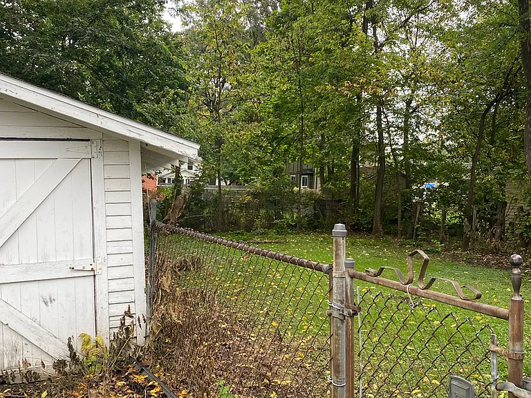 317 Shepard St — Photo 26