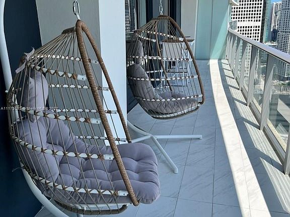 4th image of 1010 Brickell Ave Unit 3804