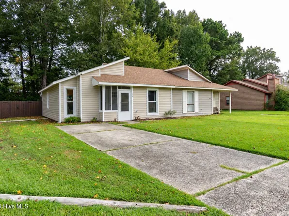 110 Twin Wood Drive, Havelock, NC 28532