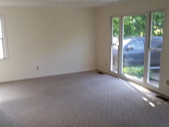4th image of 256 Staunton Ave SW