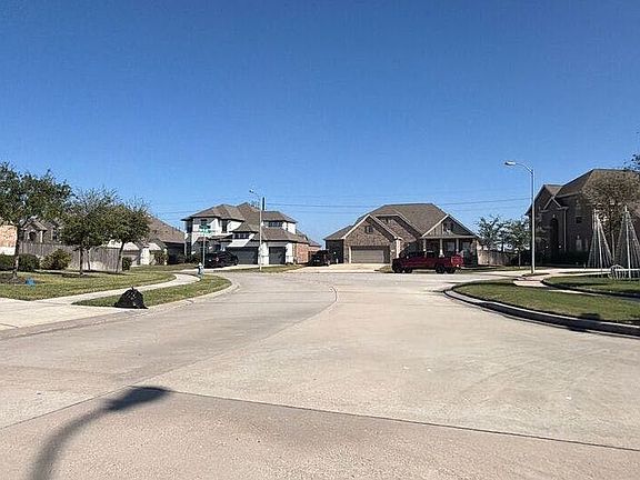 4th image of 7418 Tudor Heights Ln