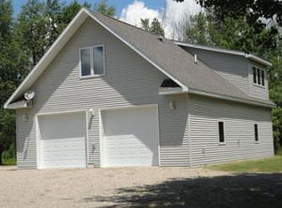 1923 E Deckerville Rd, Caro, MI 48723