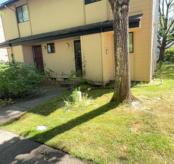 1545 Fetters Loop — Photo 1