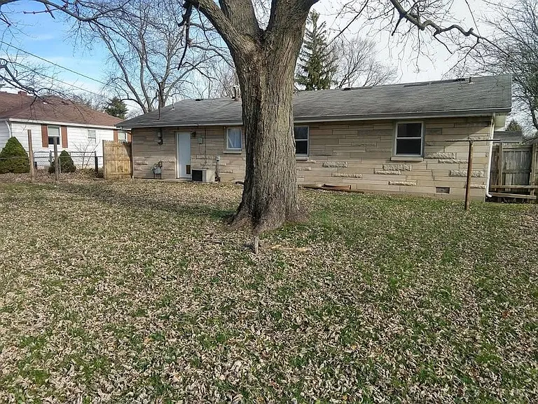 3313 N Locust St — Photo 15