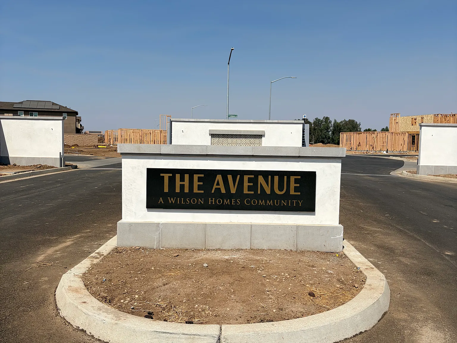 3 bed, 1227 sqft, $2,695 — Photo 3