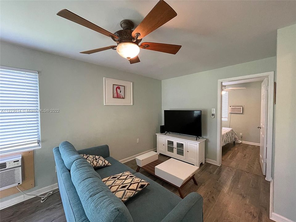 1st image of 611 N L St APT 2