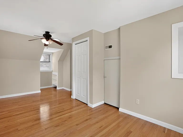 6410 Cavalier Dr — Photo 13