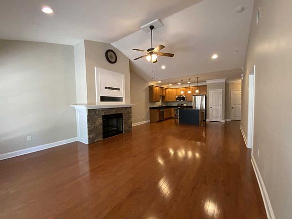 4th image of 846 Klondike Way