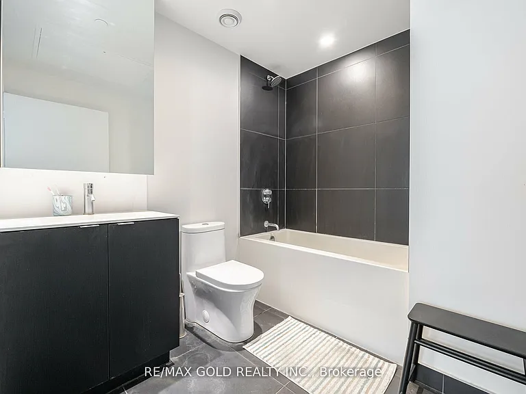 20 Edward St #2506 — Photo 15