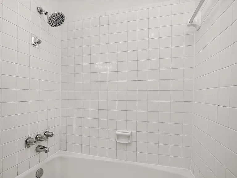 10383 Briar Forest Dr — Photo 32