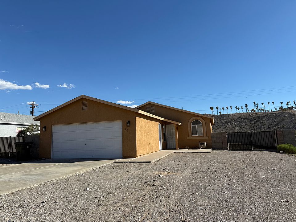 1st image of 2364 Merrill Ave