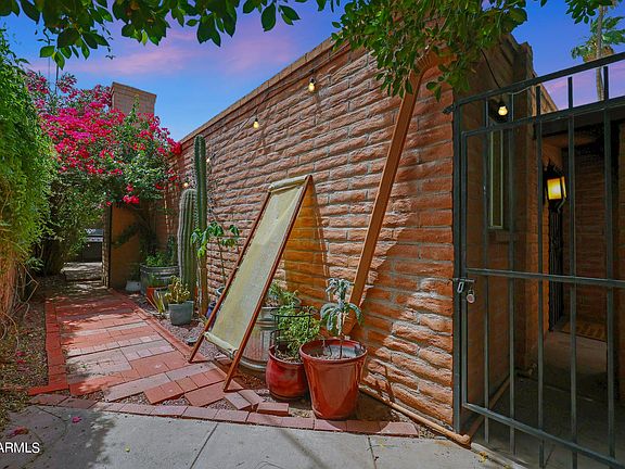 4th image of 3022 N 32ND Street #47