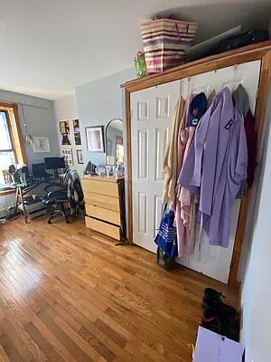 Rented by Standard Living Realty Inc | media 14