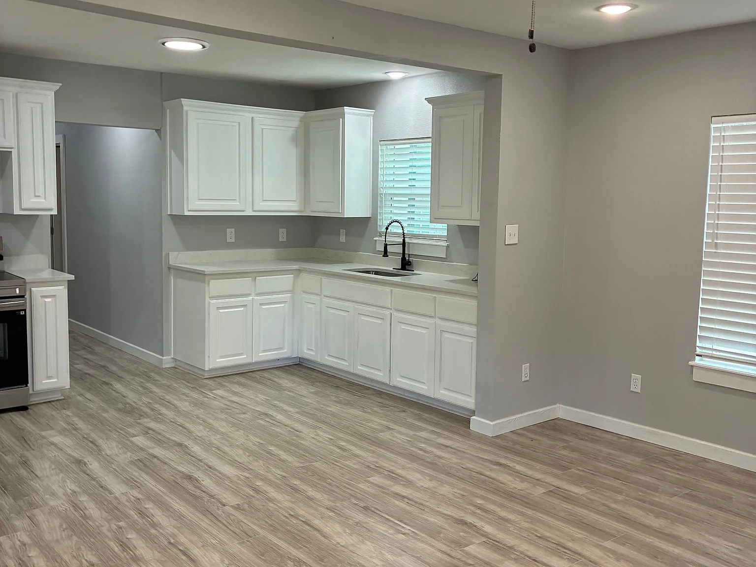 2 bed, $1,250 — Photo 3