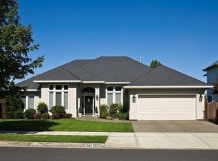 943 NE Creeksedge Dr, Hillsboro, OR 97124