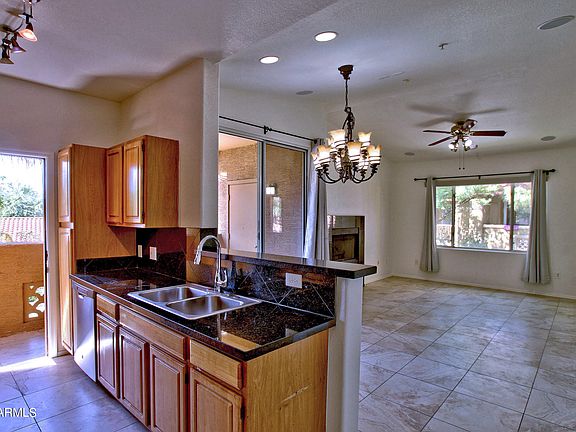 4th image of 2929 W Yorkshire Dr Unit 2100