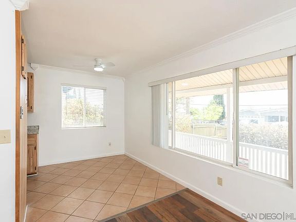 5th image of 923 La Presa Ave