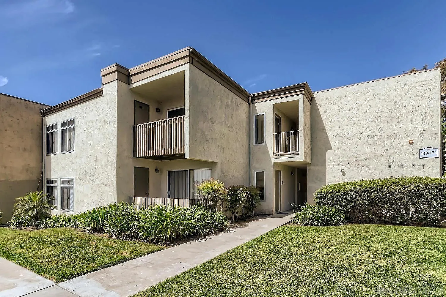 Edgehill Ln, Oceanside — Photo 1