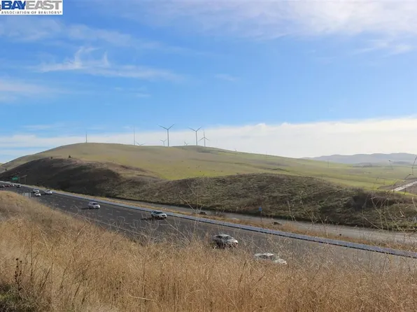 18 E Greenville Rd, Livermore, CA 94551